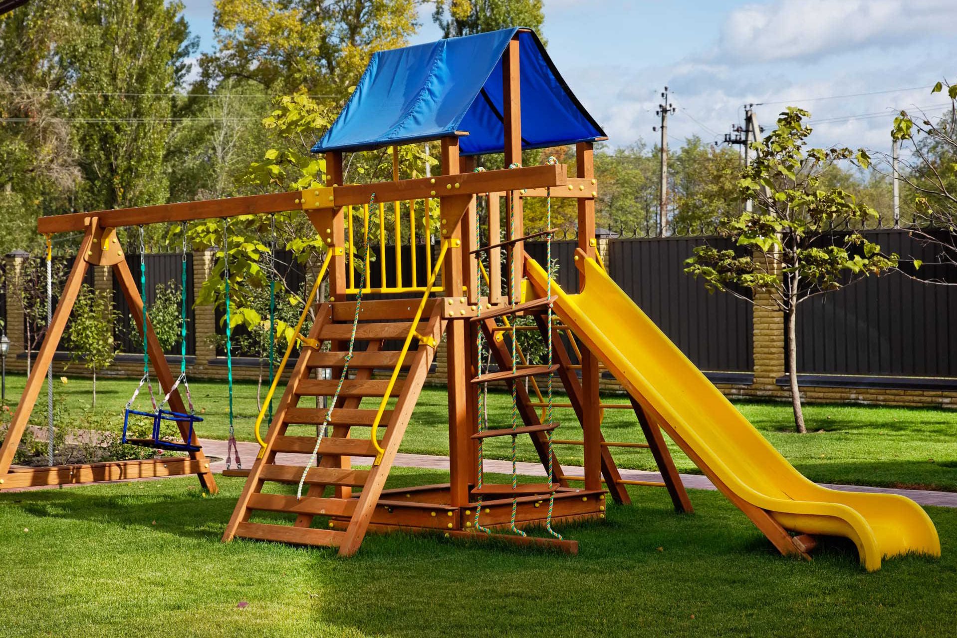 kinderspielgeraete-nienburg.jpg