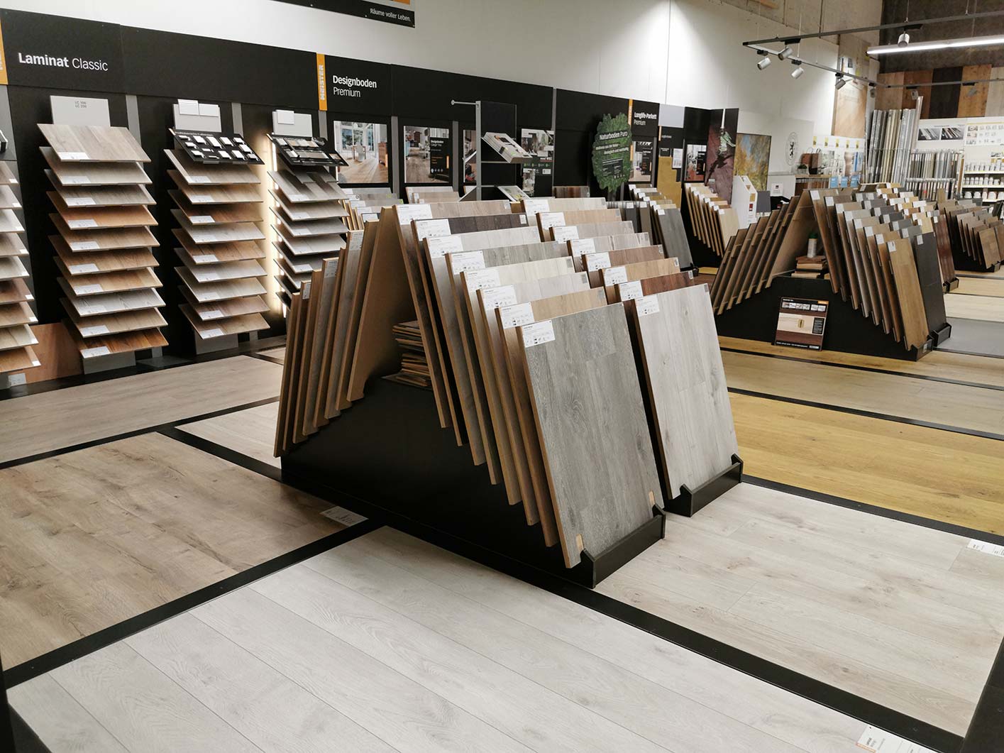 Boden-Ausstellung von Grote Holzfachhandel in Nienburg Boden-Ausstellung von Grote in Nienburg